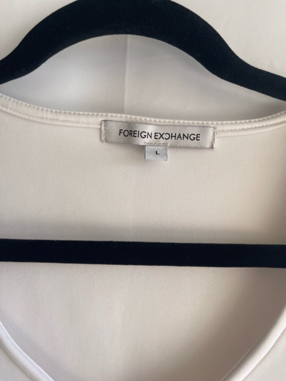 Foreign Exchange Ivory V-Neck Cropped Top - Picture 3 of 6